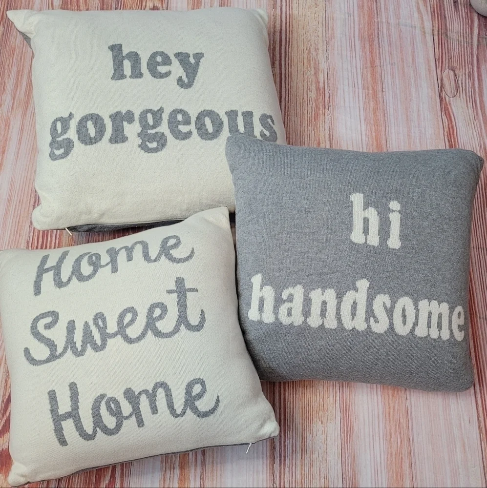 Set of 3 Throw Pillows